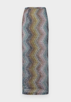 Hosszú, testhez simuló szoknya, többszínű cikk-cakk és gyémánt mintával, kék, rózsaszín, sárga és fekete árnyalatokban, texturált anyagon.