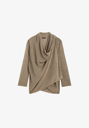 Beige langarmige gebreide cardigan met asymmetrische gedrapeerde voorkant en gelaagd stofontwerp.