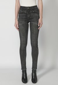 Koroshi LONG  - Vaqueros pitillo - denim black denim