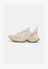 Selecionado, gravel/petale