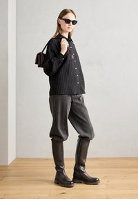 Gabor Platform csizmák - mocca