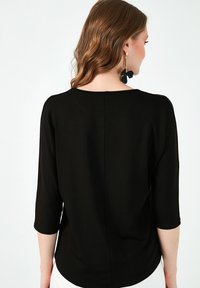 LELA CREW NECK  - Langarmshirt - black
