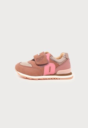 Bisgaard, WINSTON - Маратонки - pink