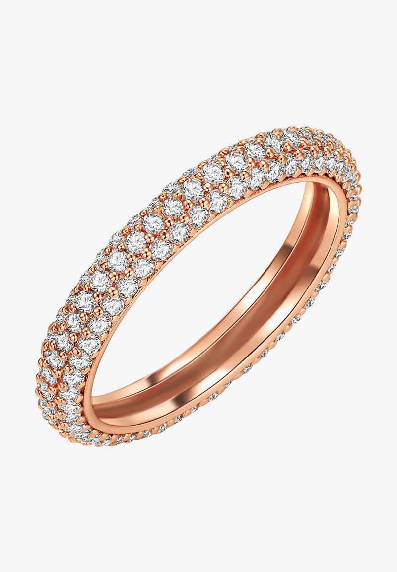 Rozéarany gyűrű, amely folyamatos kis, kerek fehér drágakövekkel van díszítve, pavé stílusban, sima, fényes belsővel.