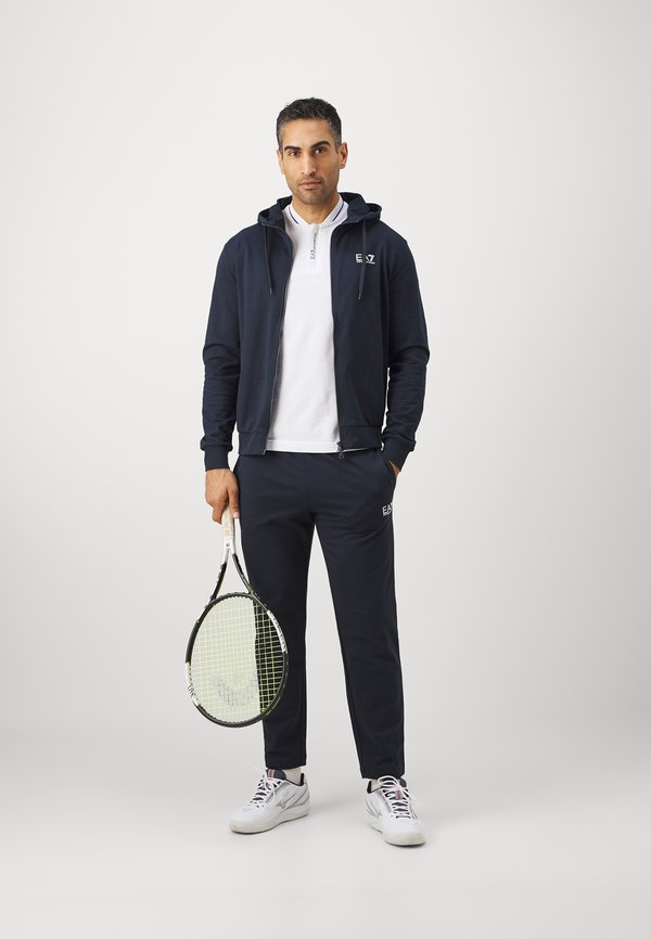 TRAIN CORE TRACK SUIT HOODIE SET - Tracksuit3