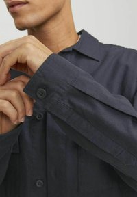 Jack & Jones Leichte Jacke - black