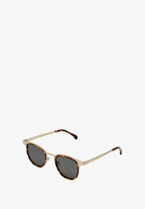 Zonnebril met een schildpadprint montuur, grijze lenzen en gouden metalen accenten. Lichtgewicht met soepele pootjes voor extra comfort.