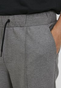 Blend BHPANTS SLIM FIT - Kelnės - pewter mix