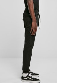 Southpole ZIPPER D-RING - Cargobyxor - jet black