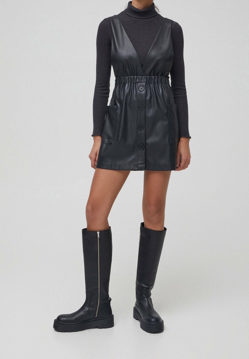 PULL&BEAR Day dress - black - (Pre-owned) - Zalando.ie PULL&BEAR Day dress - black - (Pre-owned) - Zalando.ie