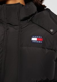 Tommy Jeans Dunkappa / -rock - black