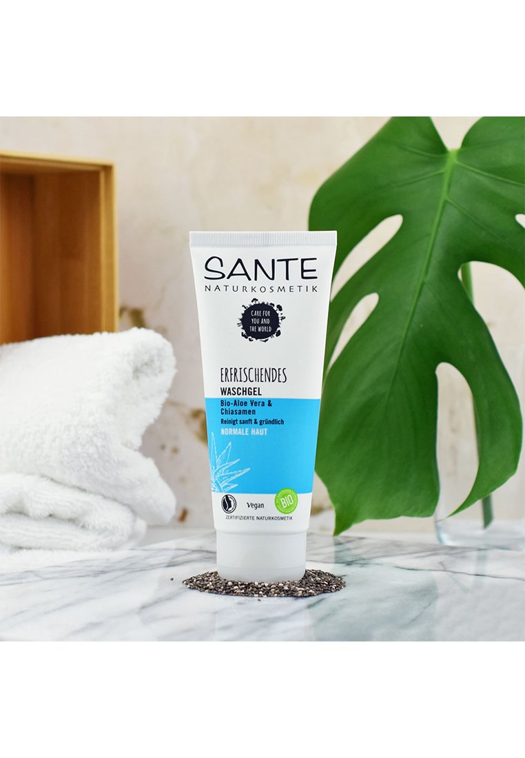 Sante REFRESHING CLEANSING GEL ORGANIC ALOE VERA & CHIA SEEDS -  Reinigungsgel - Zalando