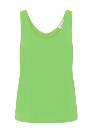 Zelené tielko bez rukávov s výstrihom do V a rovný lem, ukazujúce malú bielu vnútornú známku na pravom ramene.