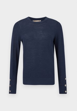 Marineblauer Langarmpullover aus leichtem Stoff, mit geripptem Kragen und Knopfdetaill an den Bündchen. Schlichtes, figurbetontes Design.