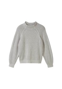 Maglione grigio a coste con collo alto e maniche raglan. Tessuto morbido, polsini aderenti e vestibilità rilassata. Nessun motivo o accento distintivo.