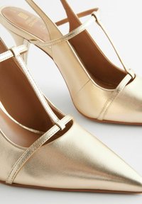 Next REGULAR FIT  - Klasické lodičky na opätku - gold