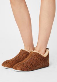 Shepherd LINA - Botas de inverno - chestnut