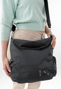 SURI FREY Borsa a tracolla - black