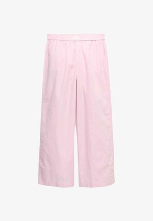 Pantalons larges et courts rose clair avec une taille élastique. Texture lisse avec un design simple, comportant des poches latérales.