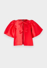 Blusa rossa di satin con maniche corte e voluminosi e chiusura anteriore con nodo. Tessuto liscio e design cropped, con scollatura aperta.