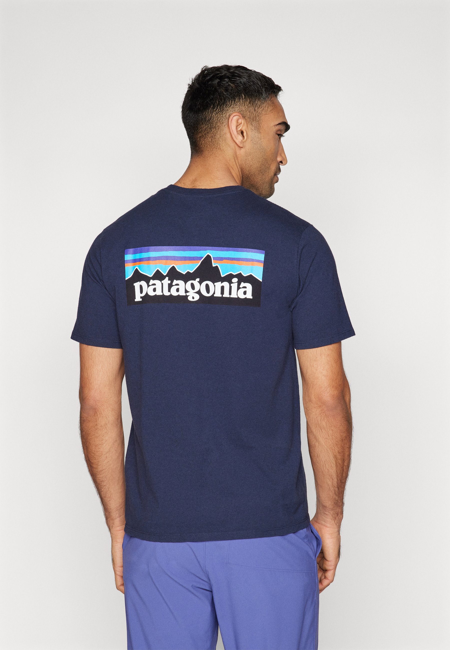 Patagonia P-6 LOGO RESPONSIBILI-TEE - Print T-shirt - new navy 