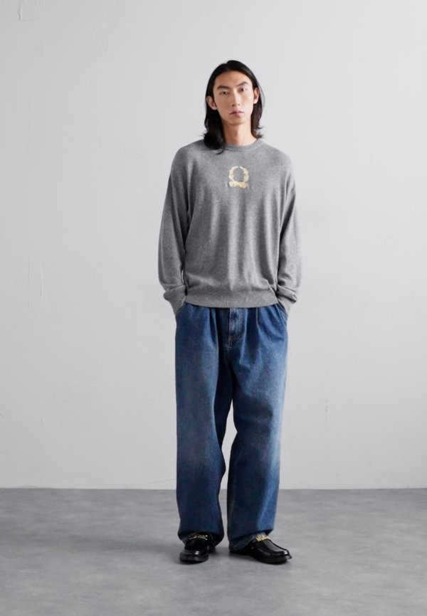 LAUREL CROWN EMBLEM - Jumper4