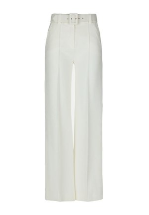 Pantaloni a gamba ampia e vita alta di colore crema, con una cintura coordinata dotata di una fibbia quadrata e cuciture sartoriali per un look strutturato.