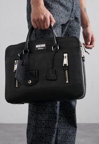 MOSCHINO BORSA TRACOLLA UNISEX - Aktentasche - nero