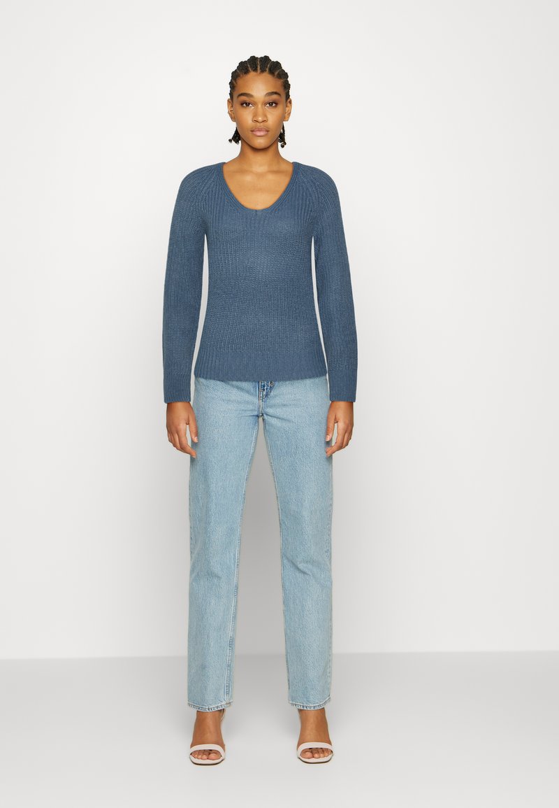 Damen Strickjacken | Vero Moda VMSAYLA V NECK Strickpullover china blue/blau - AD86363 Damen Strickjacken | Vero Moda VMSAYLA V NECK Strickpullover china blue/blau - AD86363
