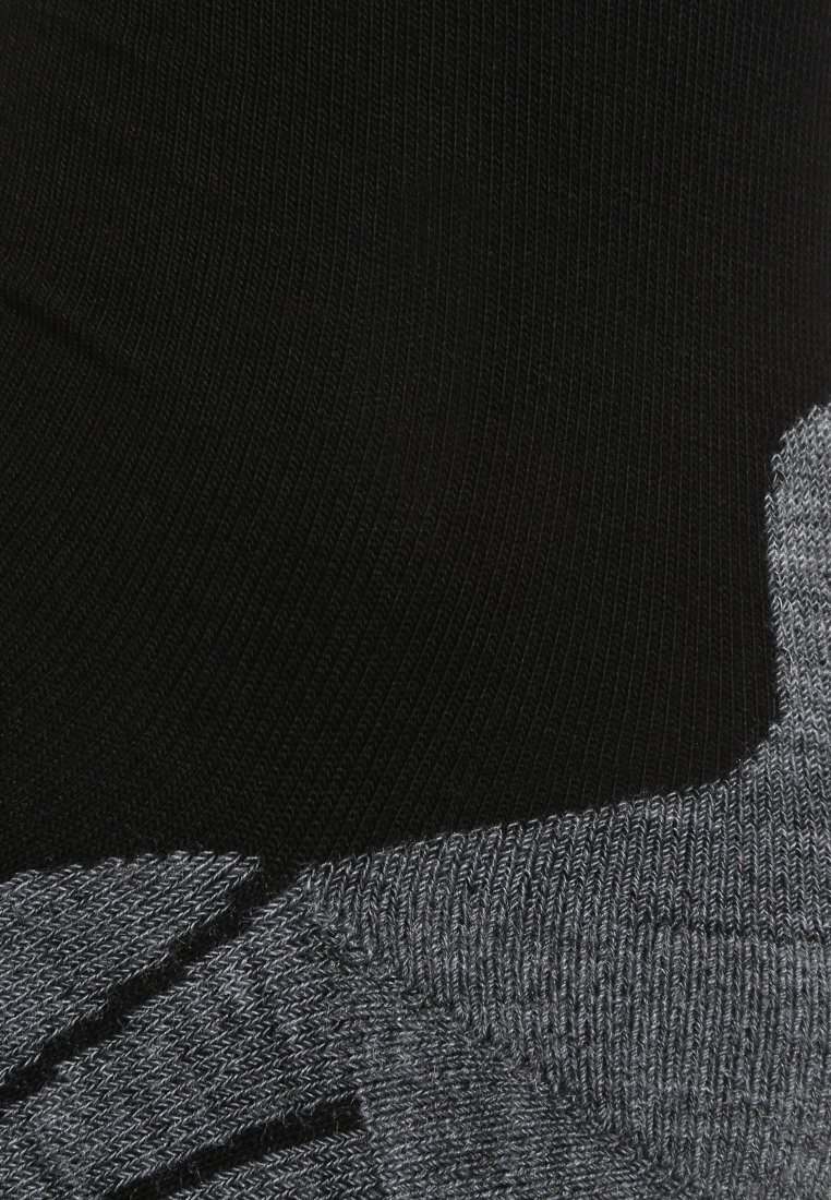 Socks da Corsa Falke RU4 Endurance – Comfort e Traspirabilità | Scopri la Varietà su Socks da Corsa Falke RU4 Endurance – Comfort e Traspirabilità | Scopri la Varietà su