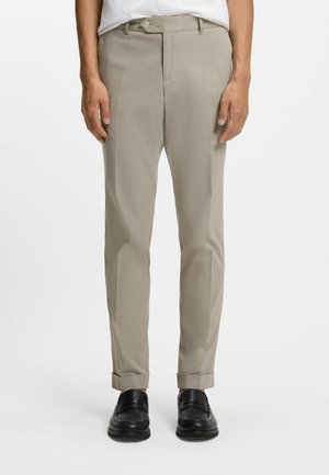 C-GENIUS-TU-WG-261F - Chino - khaki