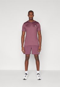 New Balance ESSENTIALS - T-skjorte til trening - faded plum
