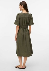 Vero Moda Kreklkleita - kambaba