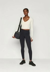 ICANIWILL NIMBLE WRAP LONG SLEEVE - Topper langermet - ivory