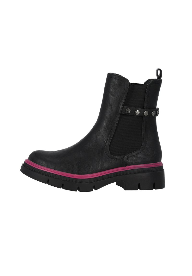 Bota de tobillo de cuero negro con paneles laterales elásticos, borde rosa, acentos de tachuelas plateadas y una suela texturizada para mayor agarre.
