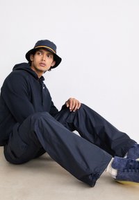 Thumbnail Image 5
