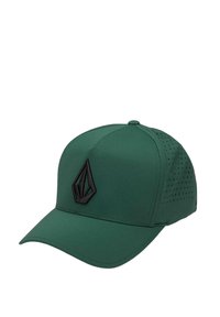 Gorra verde con un diseño sólido, que presenta un logo negro en la parte frontal y paneles laterales perforados para ventilación.