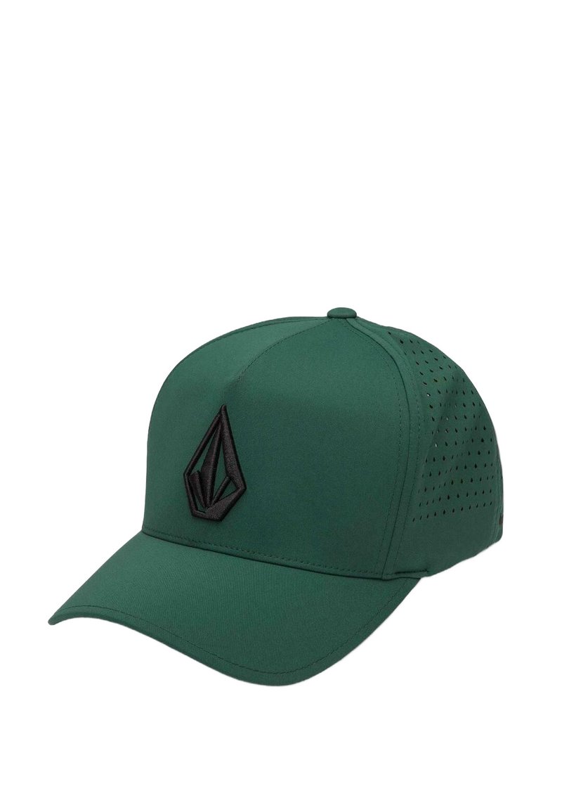 Gorra verde con un diseño sólido, que presenta un logo negro en la parte frontal y paneles laterales perforados para ventilación.