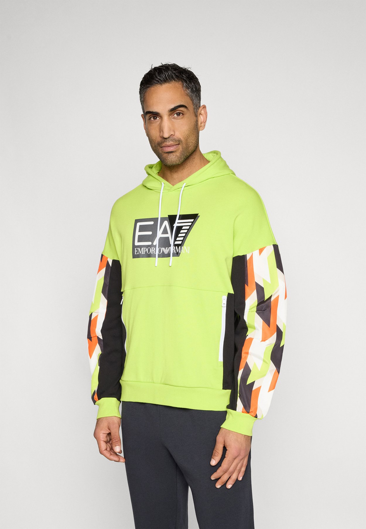 Kapuzenpullover