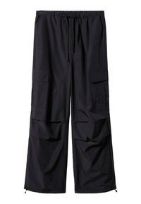 Pantalons cargo noirs en tissu léger, dotés d'une taille élastique, d'un cordon de serrage et de plusieurs grandes poches avec une coupe décontractée.