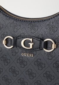 Thumbnail Image 4