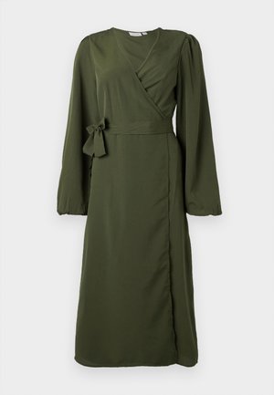 Olivenfarget midi omslagskjole med lange puffermer og en midjebåndsløyfe laget av glatt stoff.