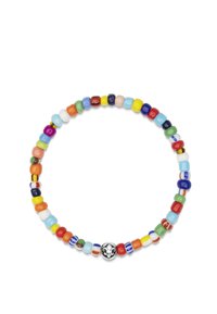 Multifarvet perlearmbånd bestående af runde og cylindriske glasperler i forskellige farver, med en central sølvperle, der viser et blomstermotiv.