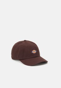 Unselected, dark brown