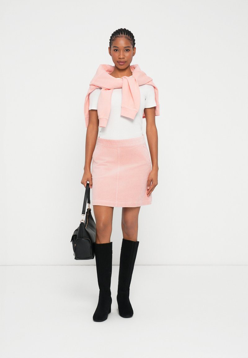 Mini-jupe En Velours Côtelé Rose Clair - Taille 5 Stretch - Marque SO - Neuf Avec étiquette