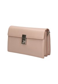 Borsa a tracolla in pelle beige con un design elegante, caratterizzata da una forma rettangolare, una chiusura a soffietto e un accento metallico per il fermo.