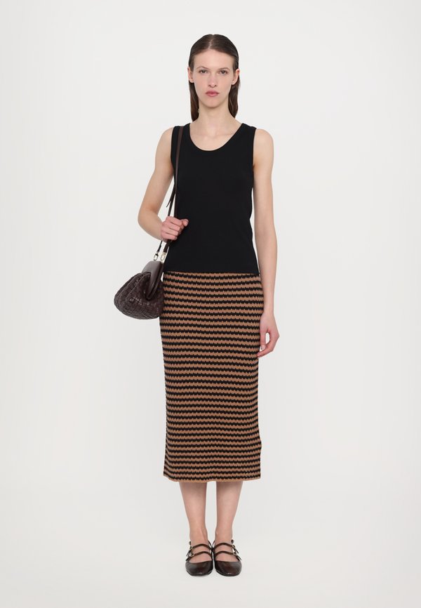 BRENTA - Pencil skirt - desert2