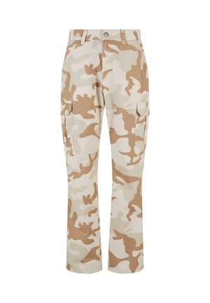 Pantaloni cargo beige mimetici con tasche laterali, realizzati in tessuto dalla texture liscia, con un design a gamba dritta e chiusura con bottone.