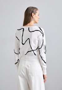 KNITID GRAFFITI CREW - Neule - laser white/pantone