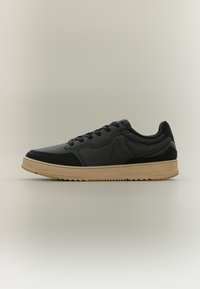 Valimata, black grum